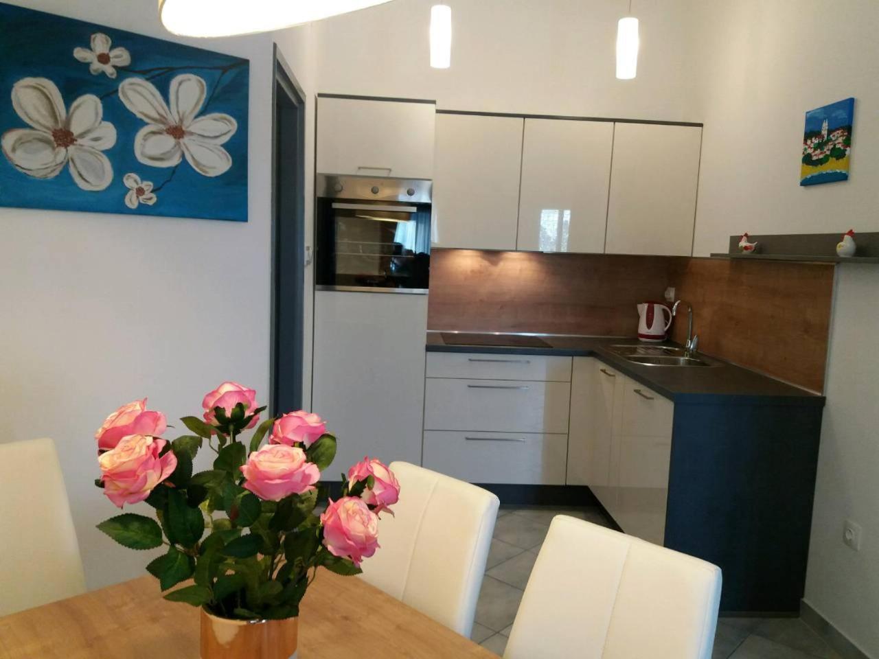 Mare Medulin Apartment Exterior photo
